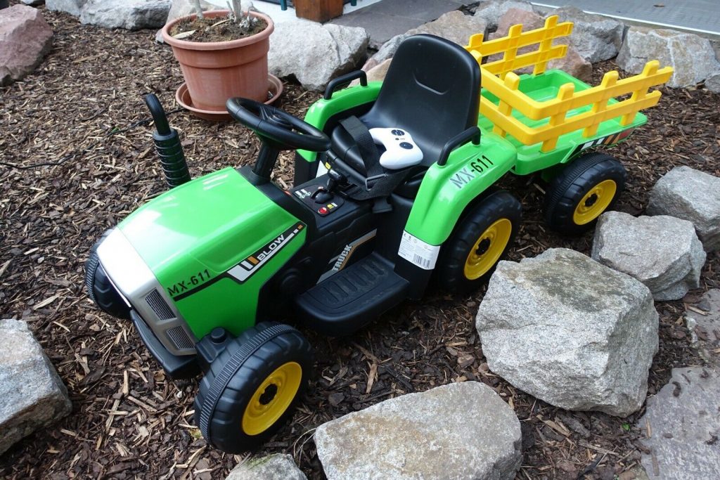 Traktor mit Anhänger