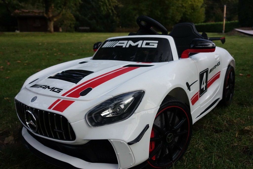 Mercedes AMG GT4