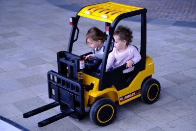 Gabelstapler - Kinder - Elektroauto